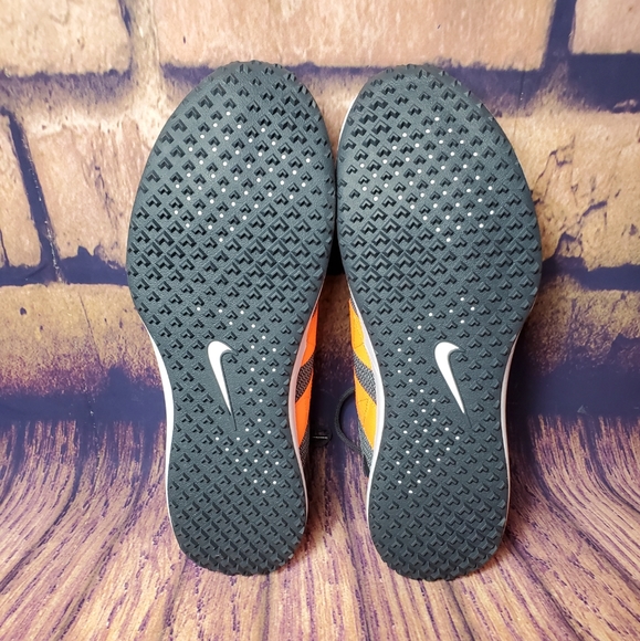 Nike Varsity compete TR 2 "Training shoes" - Picture 6 of 6